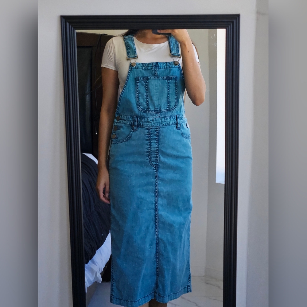 Urban outfitters denim blue overalls